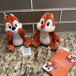 Disney Chip and Dale shoulders pals